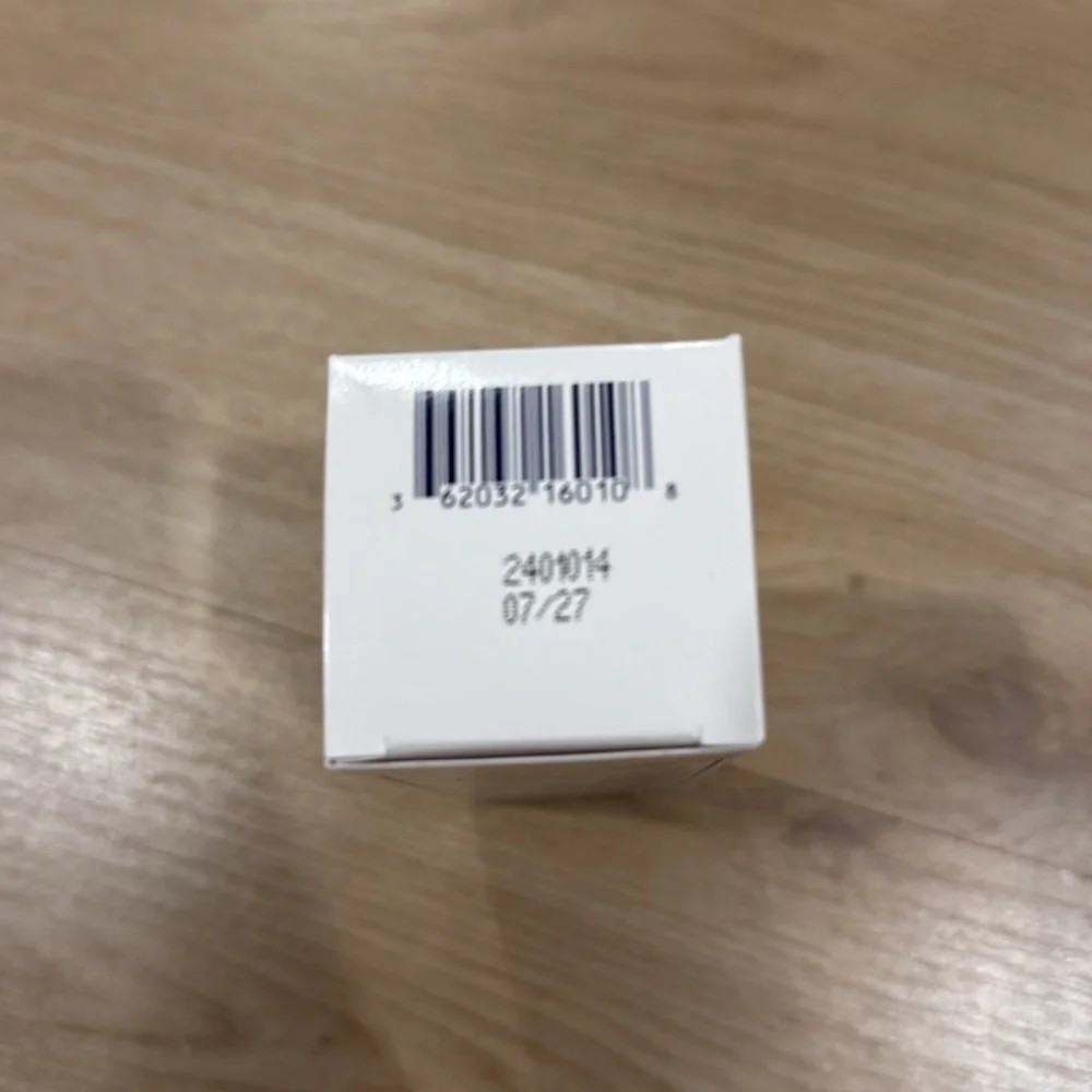 Obagi Cream Sun Shield Tinted Suncare - Picture 4 of 4